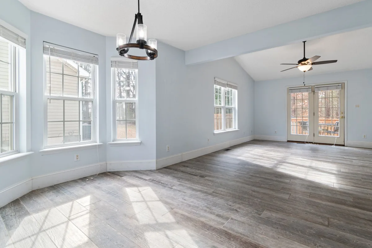 Clean, safe room after biohazard cleanup in Edgewood, TX